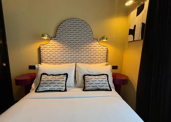 Smart At Spanish Steps Πανσιόν 4*